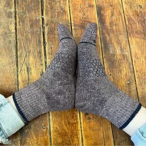 Classic Men's Brown Crew Socks - Comfortable Everyday Wear